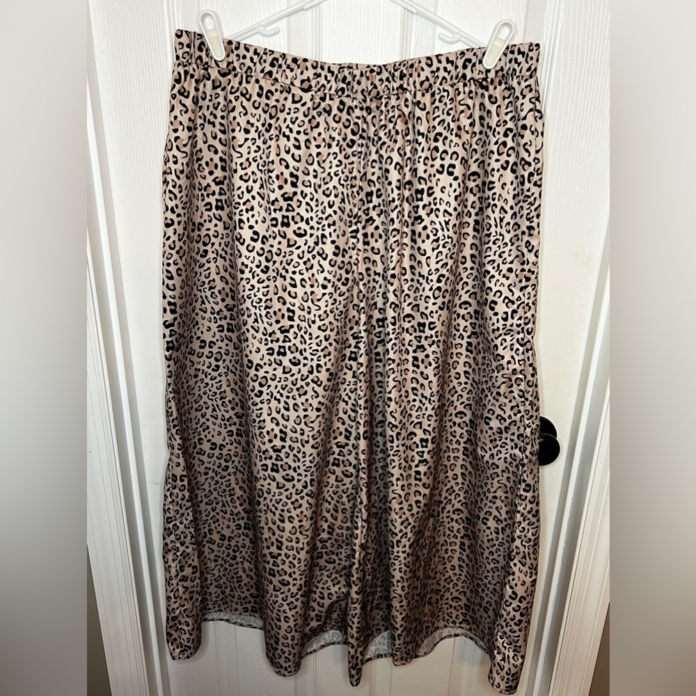 Leopard palazzo pants, size 3XL, 100% polyester